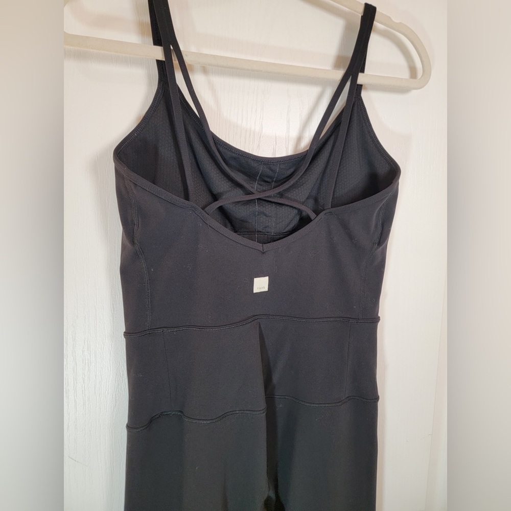Vuori Mindset Jumpsuit•Open Back Performance Onesie•Black•FLAWLESS•Medium - Picture 8 of 15